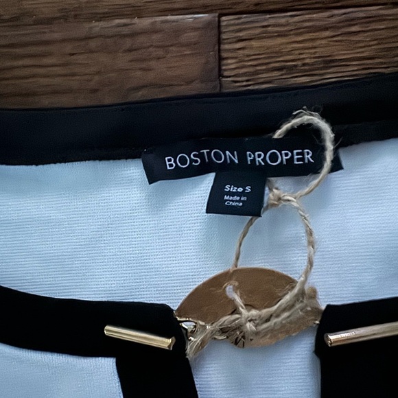 Boston Proper White Black Trim Tunic Blouse Top - Picture 3 of 6